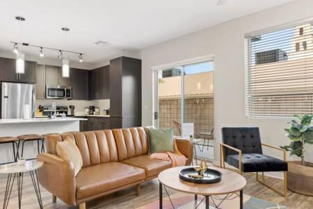Paradise Cozysuites With Pool And Jacuzzi 11 Phoenix Exterior foto